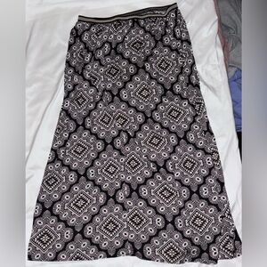 Black and White Patterned Women's Skirt